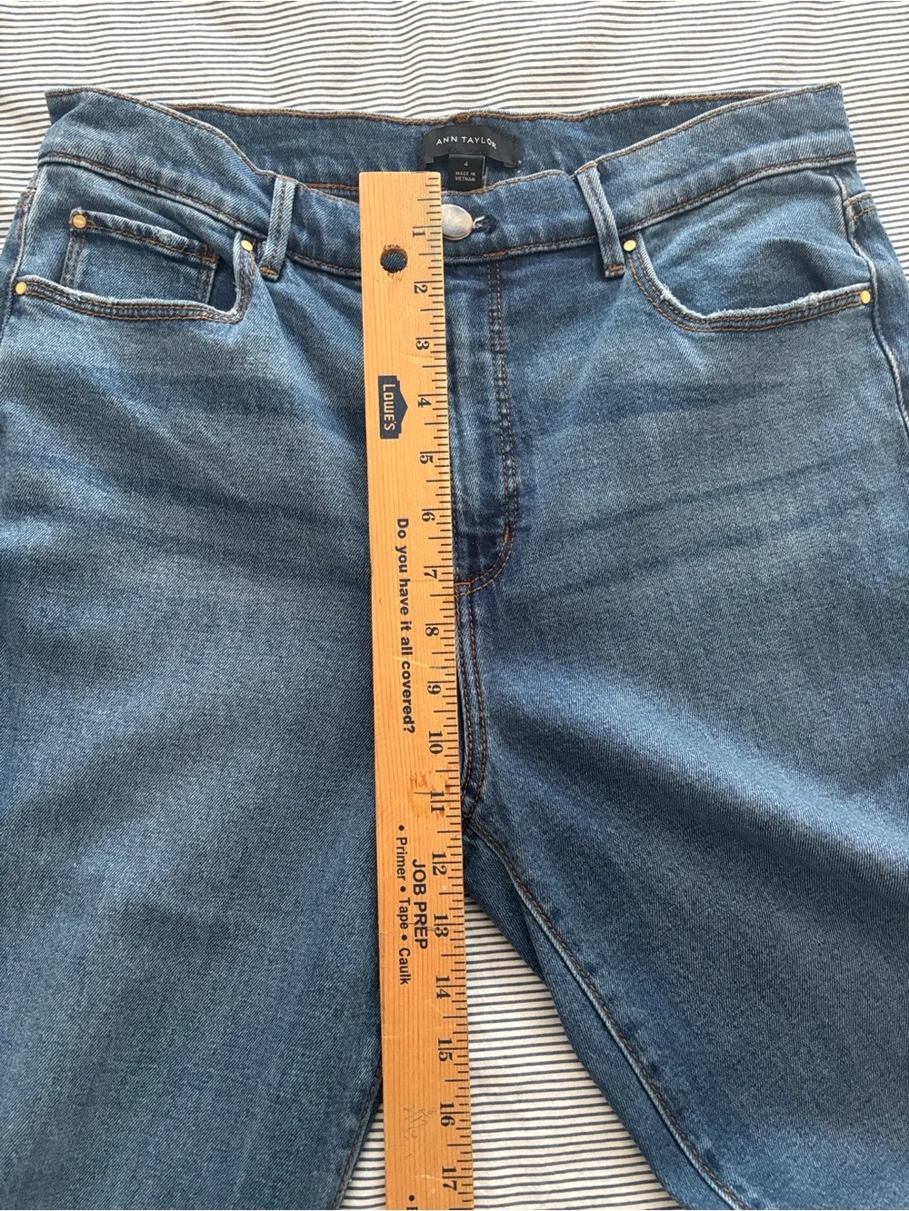 Ann Taylor Women's wide Leg Denim Jeans in Medium Blue